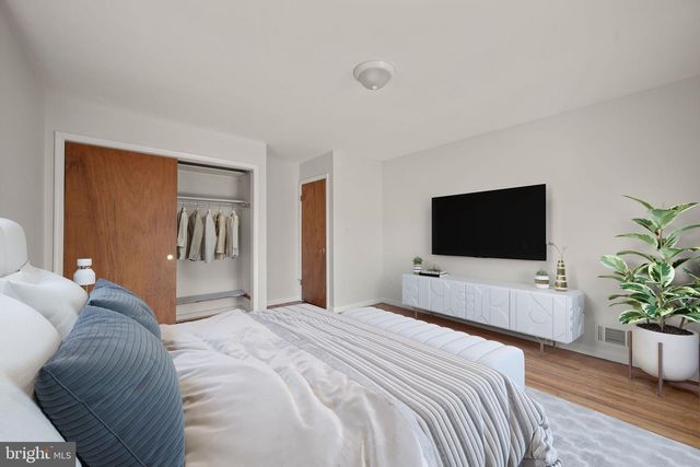 8604 IMPERIAL DR, Laurel, MD 20708