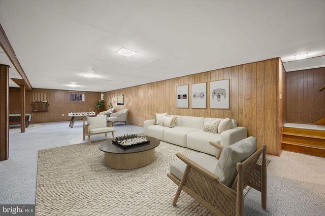 8604 IMPERIAL DR, Laurel, MD 20708