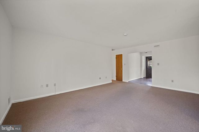 8604 IMPERIAL DR, Laurel, MD 20708