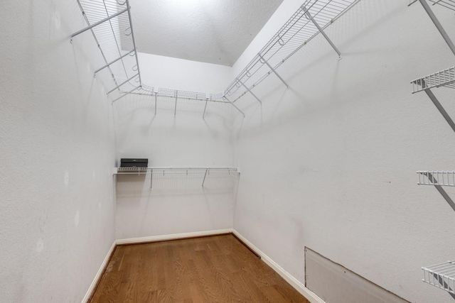 126 Crescent Bay Drive, League City, TX 77573