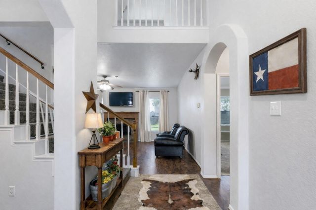 126 Crescent Bay Drive, League City, TX 77573