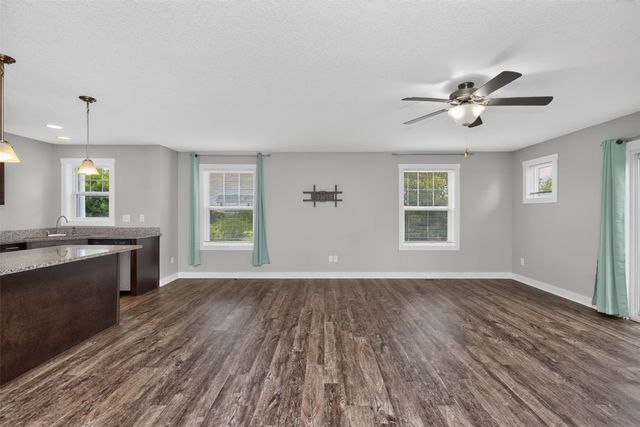2701 NW Penny Lane, Ankeny, IA 50023
