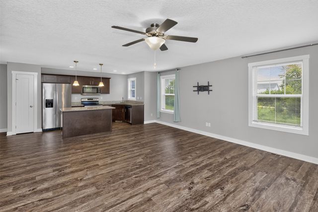 2701 NW Penny Lane, Ankeny, IA 50023