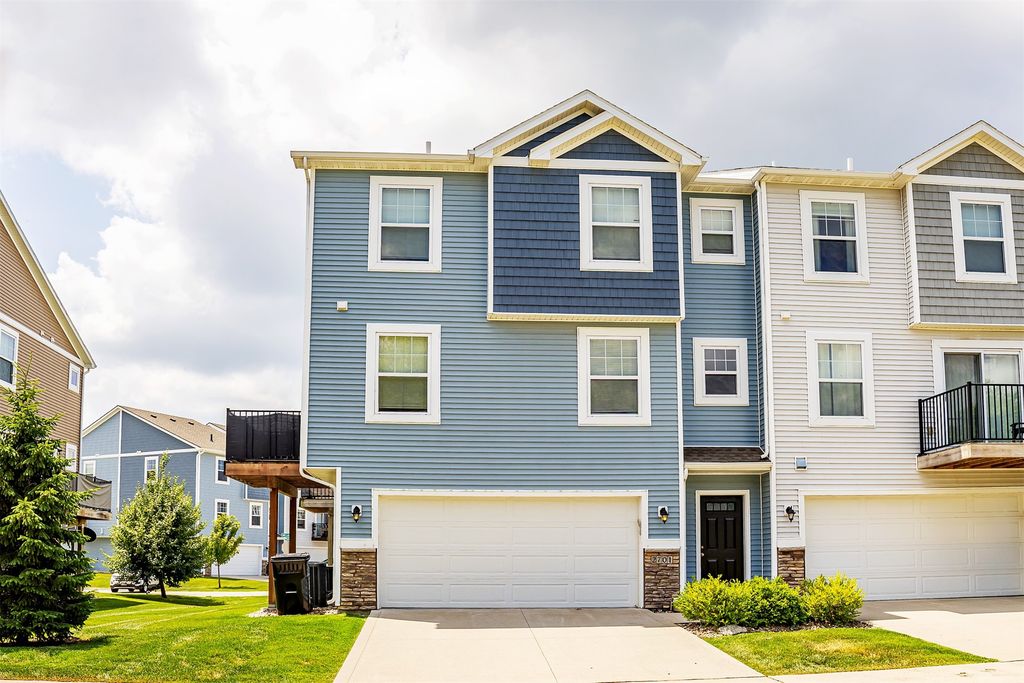2701 NW Penny Lane, Ankeny, IA 50023
