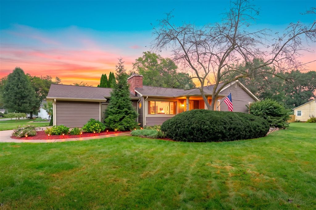 201 Woodrow Avenue, Battle Creek, MI 49015