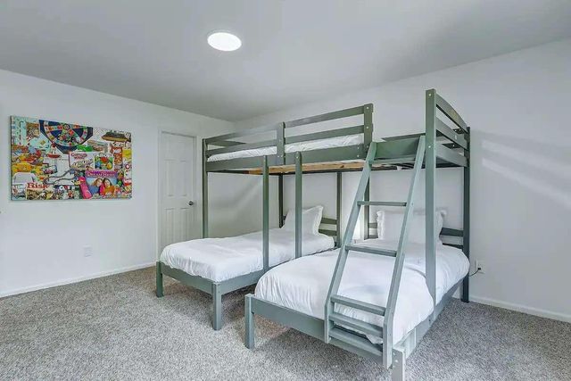 14 Dovetail Place, The Woodlands, TX 77381