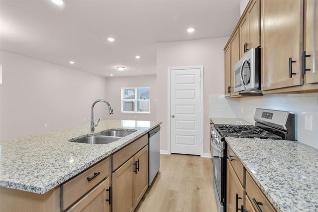 9749 Enclave Ridge Road, Willis, TX 77318