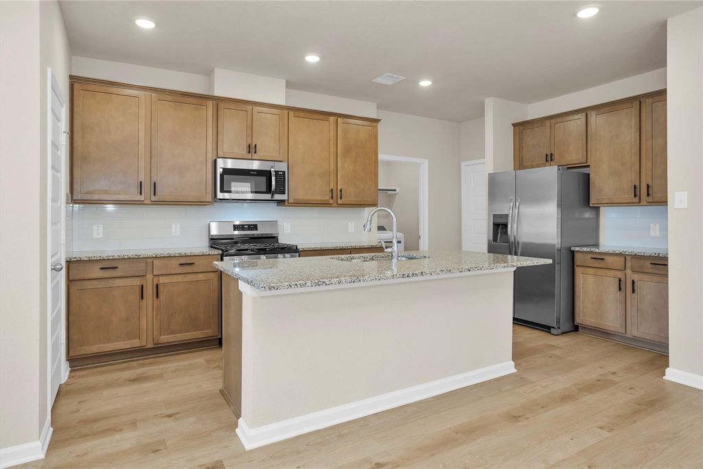 9749 Enclave Ridge Road, Willis, TX 77318