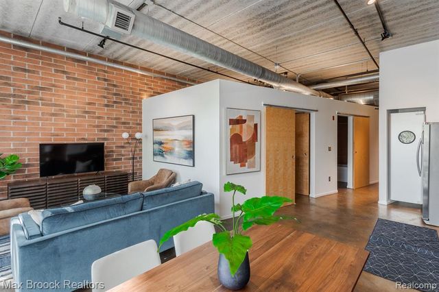 333 E Parent Avenue 9, Royal Oak, MI 48067