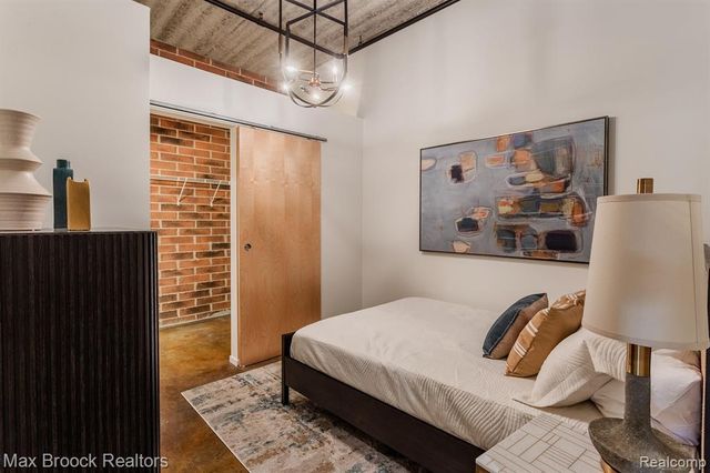 333 E Parent Avenue 9, Royal Oak, MI 48067