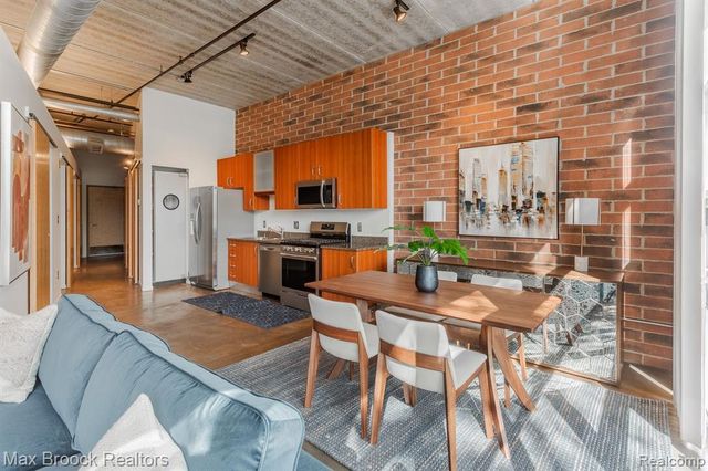 333 E Parent Avenue 9, Royal Oak, MI 48067