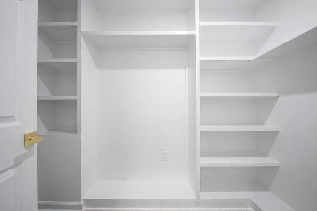 800 Carlisle Ct, N, Nashville, TN 37214