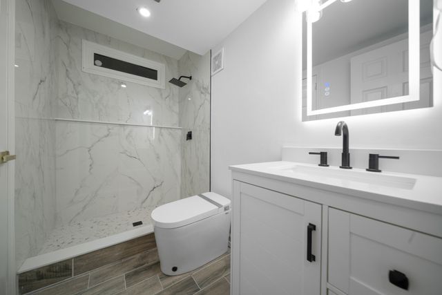 800 Carlisle Ct, N, Nashville, TN 37214