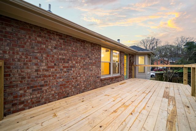 800 Carlisle Ct, N, Nashville, TN 37214