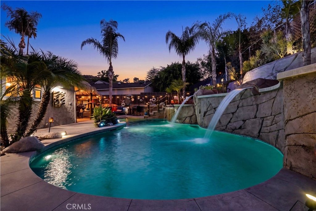 10323 Newhome, Sunland, CA 91040 — exterior