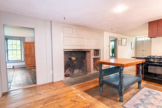 75 Lyon Road, Royalton, VT 05068