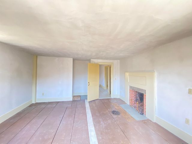 75 Lyon Road, Royalton, VT 05068