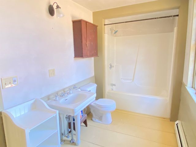 75 Lyon Road, Royalton, VT 05068