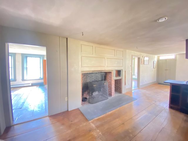75 Lyon Road, Royalton, VT 05068