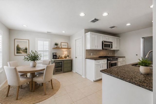 922 W Heights Hollow Lane W, Houston, TX 77007