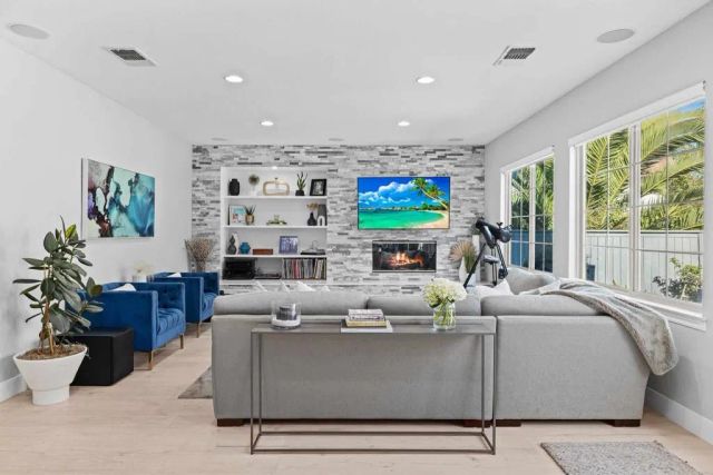 887 Genoa Way, San Marcos, CA 92078