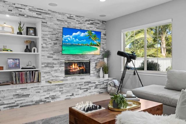 887 Genoa Way, San Marcos, CA 92078