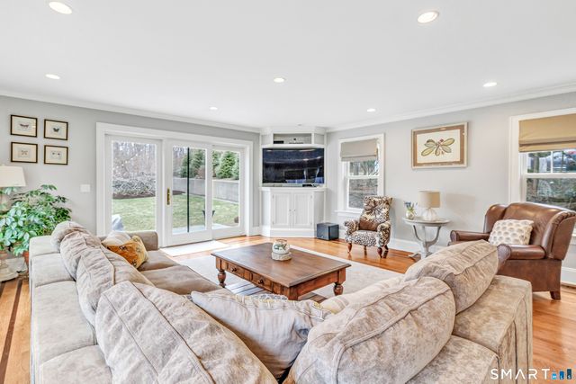 31 Hilltop Drive, Trumbull, CT 06611