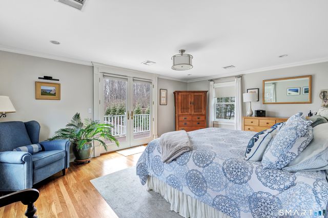 31 Hilltop Drive, Trumbull, CT 06611