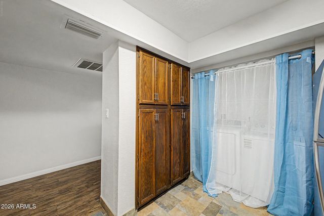 910 N CENTER Street 16, Mesa, AZ 85201