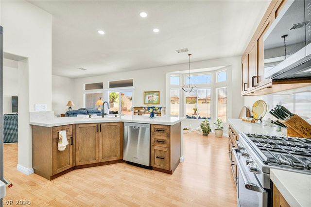 10020 Villa Ridge Drive, Las Vegas, NV 89134