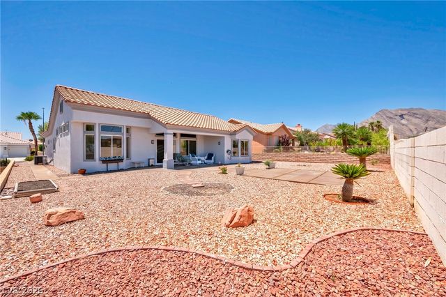 10020 Villa Ridge Drive, Las Vegas, NV 89134