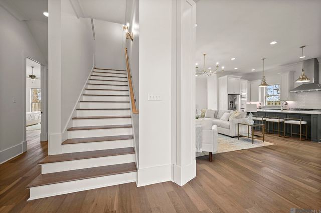 2130 Tiger Crossing Dr, Baton Rouge, LA 70810