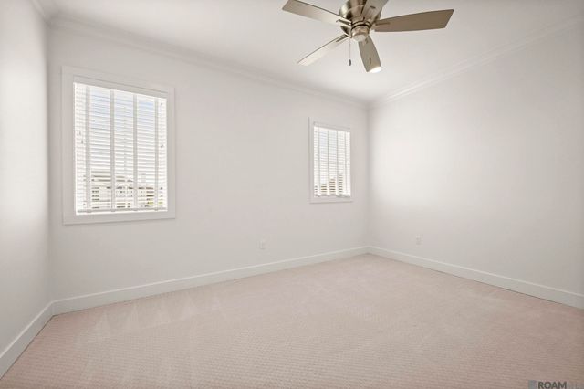 2130 Tiger Crossing Dr, Baton Rouge, LA 70810