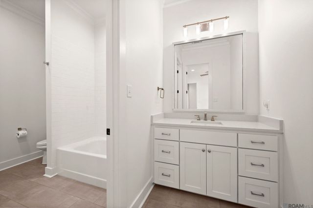 2130 Tiger Crossing Dr, Baton Rouge, LA 70810