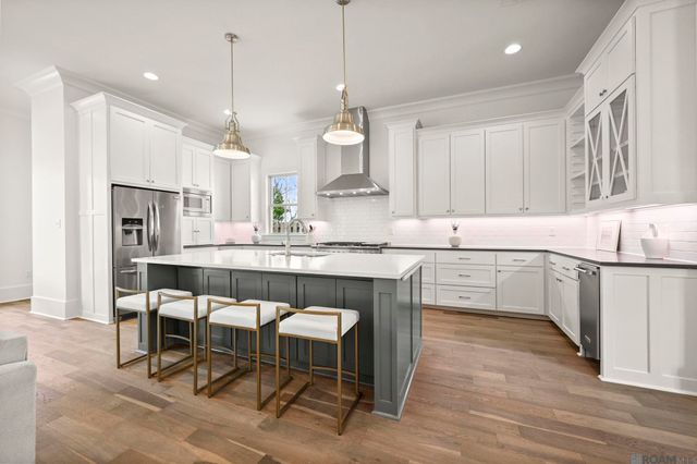 2130 Tiger Crossing Dr, Baton Rouge, LA 70810