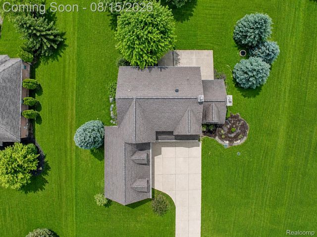 224 W Auburn Trail, Brighton Township, MI 48114