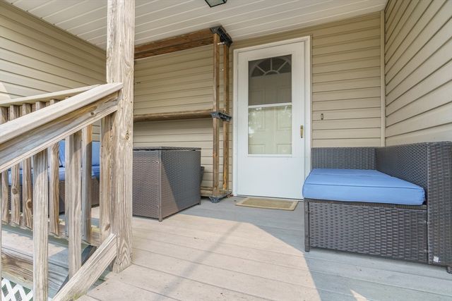 24 Knapp St, Somerset, MA 02726
