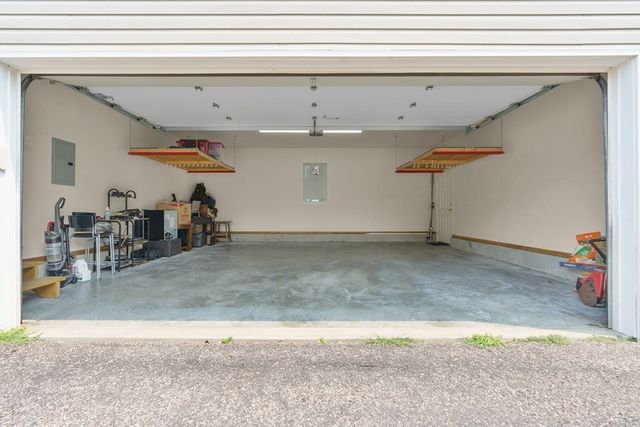 24 Knapp St, Somerset, MA 02726