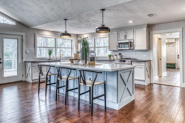 3226 Blue Bell Lane, Brenham, TX 77833