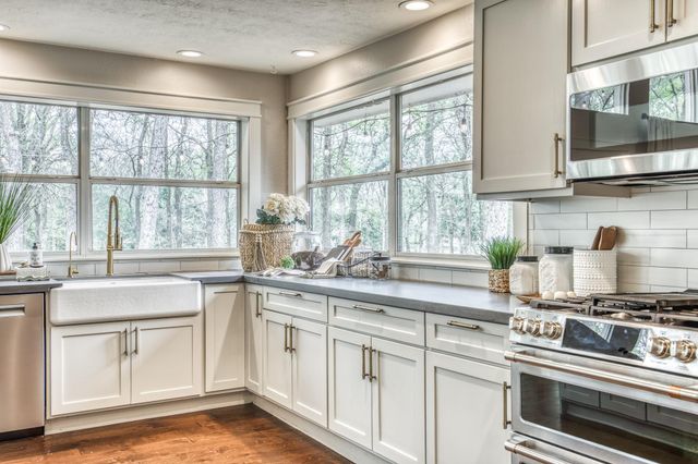 3226 Blue Bell Lane, Brenham, TX 77833