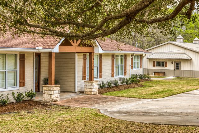 3226 Blue Bell Lane, Brenham, TX 77833