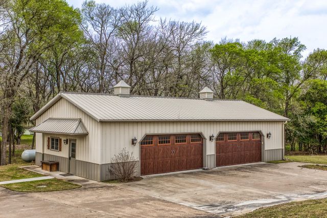 3226 Blue Bell Lane, Brenham, TX 77833