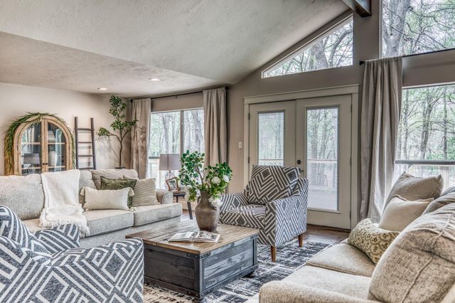 3226 Blue Bell Lane, Brenham, TX 77833