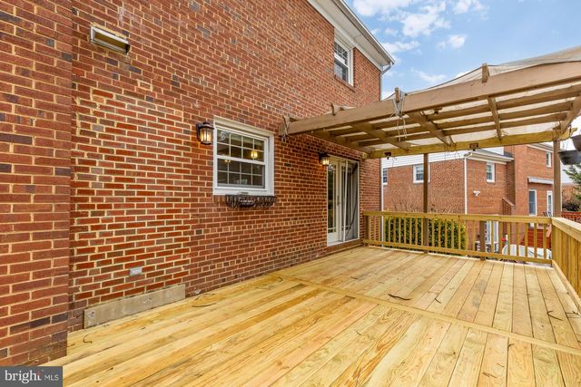 9836 BELHAVEN RD, Bethesda, MD 20817