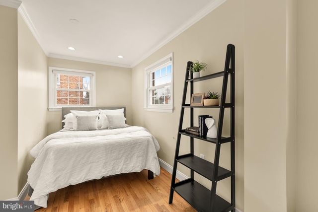 9836 BELHAVEN RD, Bethesda, MD 20817