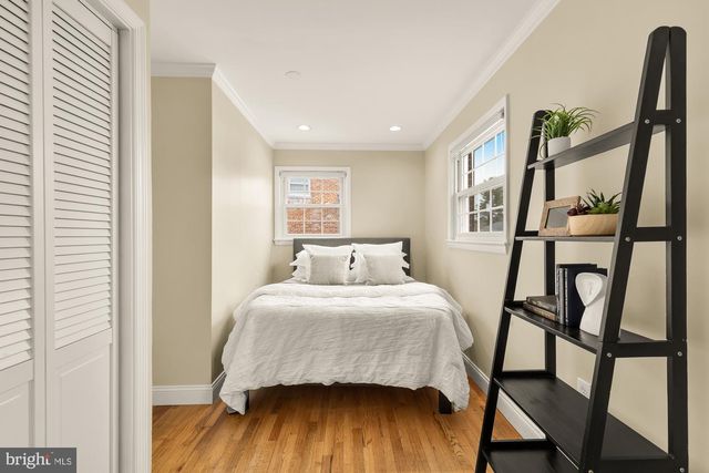 9836 BELHAVEN RD, Bethesda, MD 20817