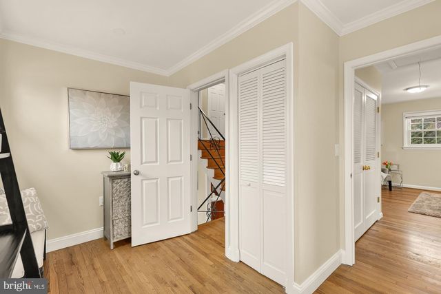 9836 BELHAVEN RD, Bethesda, MD 20817