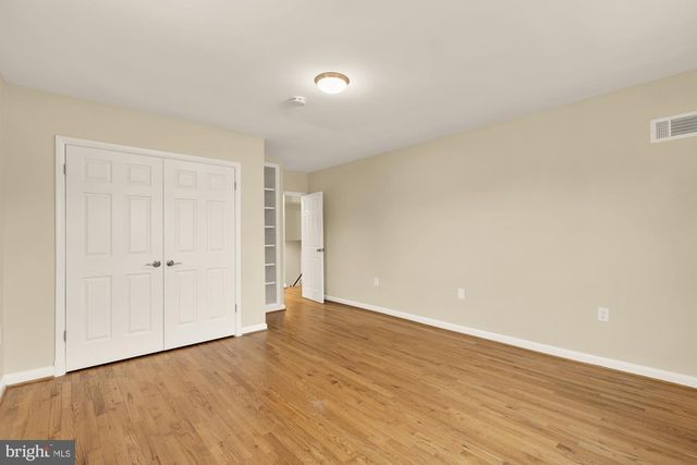 9836 BELHAVEN RD, Bethesda, MD 20817