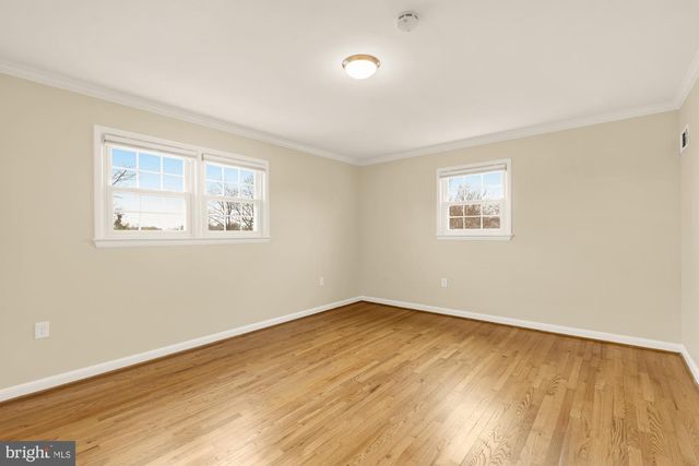 9836 BELHAVEN RD, Bethesda, MD 20817