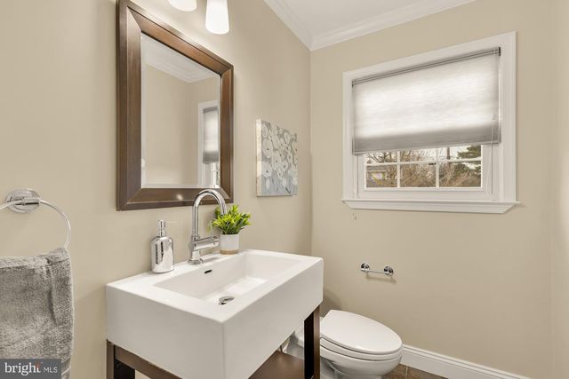 9836 BELHAVEN RD, Bethesda, MD 20817